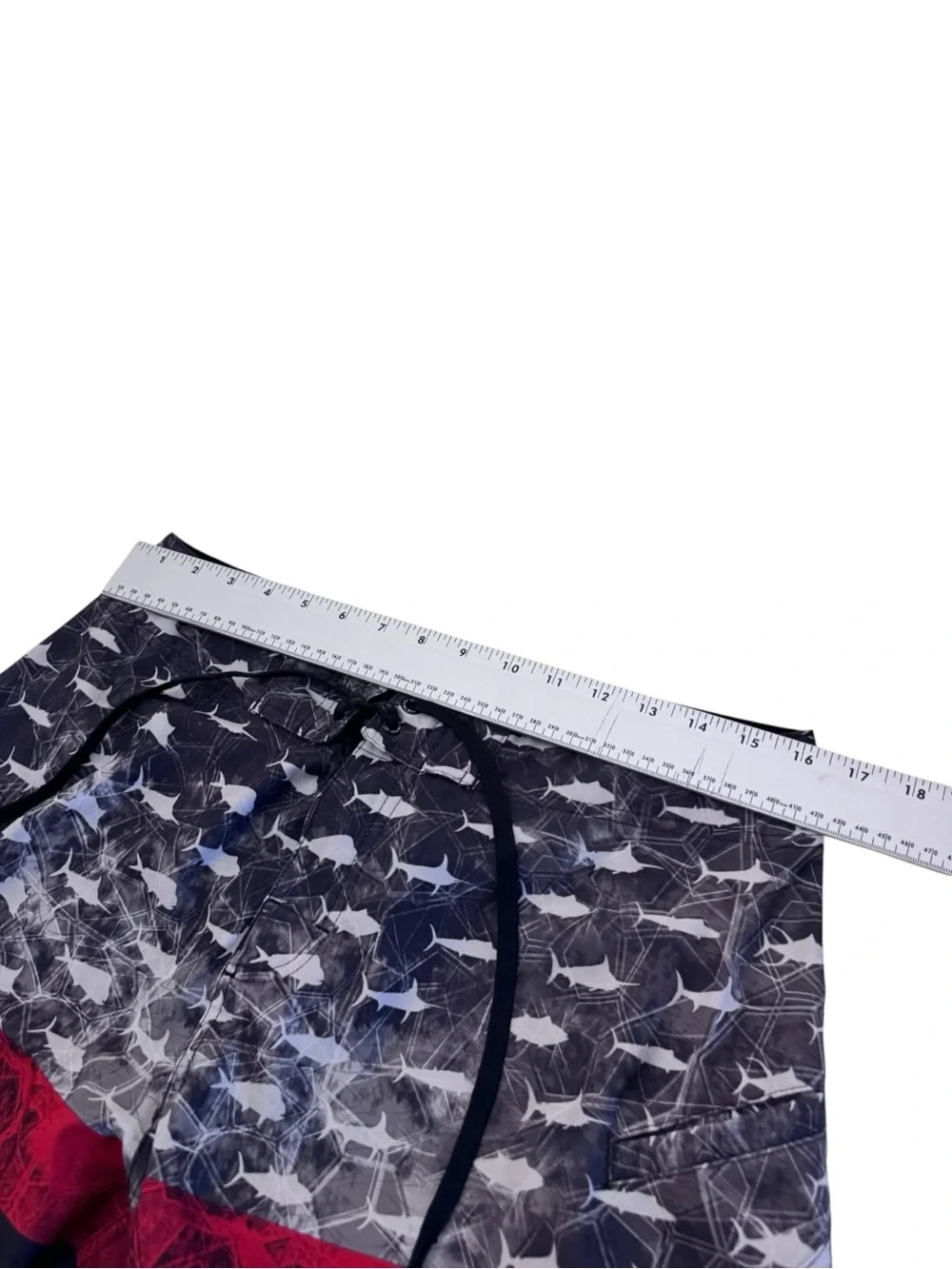 Pelagic Sharkskin Boardshorts Men’s 32 Fishing Swim Trunks Shark Print Stretch